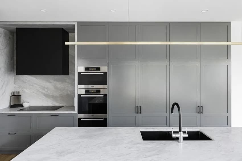 Ile kosztuje całkowity remont kuchni? Sprawdź szacunkowe ceny i porady