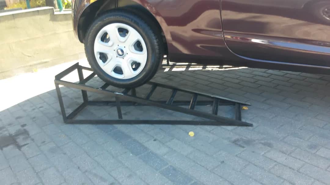 Jak zrobić podjazd samochodowy krok po kroku – uniknij błędów i oszczędź czas